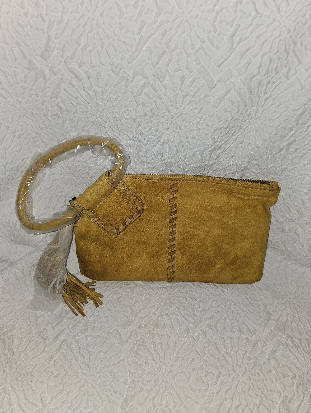 NWT Hobo Sable Clutch Honeycomb Yellow Leather Wristlet